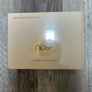 Niidor Fabric Strapless Adhesive Bra